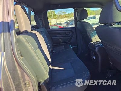 Zdjęcie 10 z 12 samochodu: 2019 NISSAN TITAN SV VIN:1N6AA1E68KN531891 - miniatura