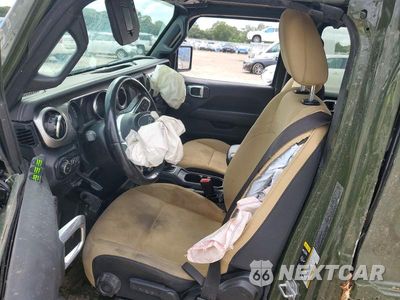 Zdjęcie 7 z 13 samochodu: 2021 JEEP WRANGLER UNLIMITED SAHARA VIN:1C4HJXEN9MW592000 - miniatura