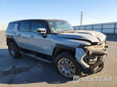 Czwarte zdjęcie samochodu z boku: 2024 GMC HUMMER SUV 3X VIN:1GKB0RDC2RU113346 - miniatura