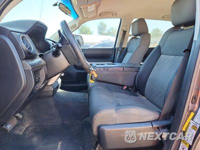 Zdjęcie 7 z 12 samochodu: 2016 TOYOTA TUNDRA CREWMAX SR5 VIN:5TFEM5F18GX097151 - miniatura