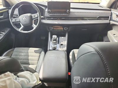 Zdjęcie 8 z 13 samochodu: 2024 MITSUBISHI OUTLANDER SE VIN:JA4J3VA85RZ006098 - miniatura