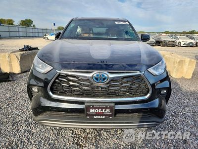 Piąte zdjęcie samochodu w środku: 2022 TOYOTA HIGHLANDER HYBRID PLATINUM VIN:5TDEBRCH7NS086286 - miniatura