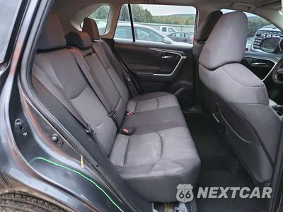 Zdjęcie 11 z 14 samochodu: 2019 TOYOTA RAV4 XLE VIN:JTMP1RFV5KD036801 - miniatura