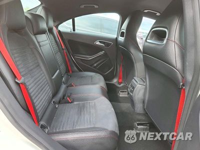 Zdjęcie 10 z 13 samochodu: 2015 MERCEDES-BENZ CLA 250 VIN:WDDSJ4EB8FN180076 - miniatura