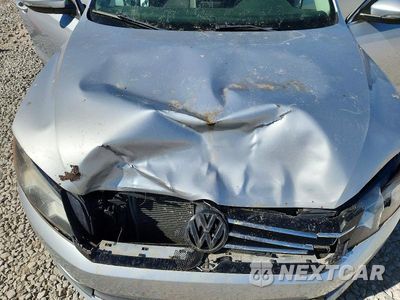 Zdjęcie 11 z 12 samochodu: 2012 VOLKSWAGEN PASSAT SE VIN:1VWBP7A38CC028697 - miniatura