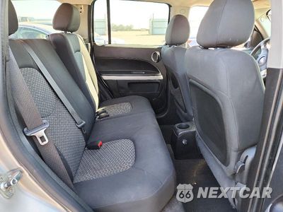 Zdjęcie 10 z 13 samochodu: 2008 CHEVROLET HHR LT VIN:3GNCA23D48S673115 - miniatura