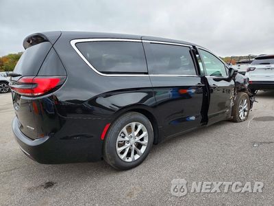 Trzecie zdjęcie samochodu z tyłu: 2027 CHRYSLER PACIFICA LIMITED VIN:2C4RC1GG7VR608408 - miniatura