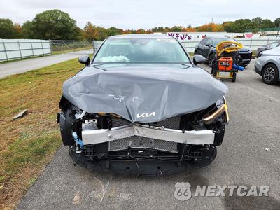 Piąte zdjęcie samochodu w środku: 2026 KIA K5 LXS VIN:KNAG24J74T5472556 - miniatura