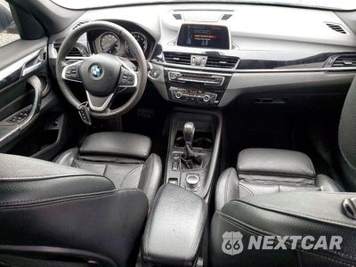 Zdjęcie 8 z 14 samochodu: 2018 BMW X1 XDRIVE28I VIN:WBXHT3C36J5L30802 - miniatura