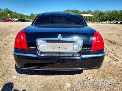 Zdjęcie 6 z 13 samochodu: 2011 LINCOLN TOWN CAR SIGNATURE LIMITED VIN:2LNBL8CV2BX760744 - miniatura