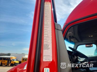 Zdjęcie 13 z 14 samochodu: 2020 KENWORTH T680 SEMI TRUCK VIN:1XKYD49X8LJ393134 - miniatura