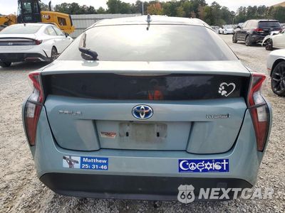 Zdjęcie 6 z 12 samochodu: 2016 TOYOTA PRIUS THREE VIN:JTDKARFUXG3029311 - miniatura