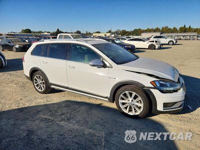 Czwarte zdjęcie samochodu z boku: 2018 VOLKSWAGEN GOLF ALLTRACK S VIN:3VWH17AU0JM754862 - miniatura