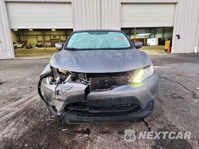 Piąte zdjęcie samochodu w środku: 2019 NISSAN ROGUE SPORT S VIN:JN1BJ1CP0KW229334 - miniatura
