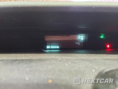 Zdjęcie 9 z 13 samochodu: 2011 TOYOTA PRIUS THREE VIN:JTDKN3DU5B5332658 - miniatura