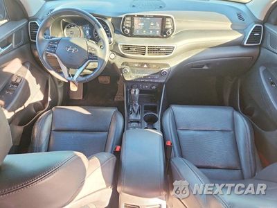 Zdjęcie 8 z 13 samochodu: 2021 HYUNDAI TUCSON LIMITED VIN:KM8J33AL8MU293372 - miniatura
