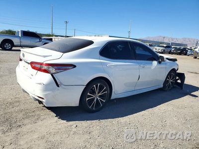 Trzecie zdjęcie samochodu z tyłu: 2018 TOYOTA CAMRY SE VIN:4T1B11HK3JU636208 - miniatura