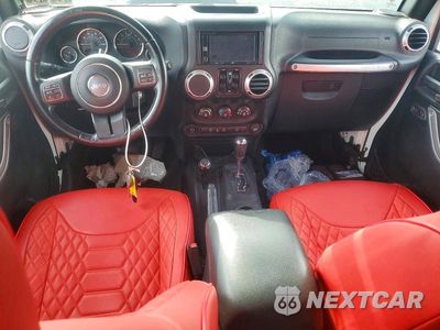 Zdjęcie 8 z 12 samochodu: 2016 JEEP WRANGLER UNLIMITED SAHARA VIN:1C4BJWEG6GL199367 - miniatura