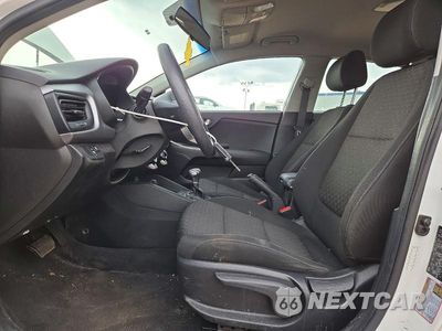 Zdjęcie 7 z 12 samochodu: 2020 KIA RIO S VIN:3KPA24AD4LE278273 - miniatura