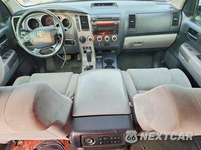 Zdjęcie 8 z 13 samochodu: 2013 TOYOTA SEQUOIA SR5 VIN:5TDZY5G12DS047108 - miniatura