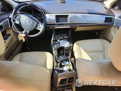 Zdjęcie 8 z 12 samochodu: 2013 JAGUAR XF VIN:SAJWJ0EF8D8S89318 - miniatura