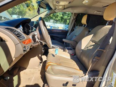 Zdjęcie 7 z 13 samochodu: 2015 CHRYSLER TOWN & COUNTRY TOURING VIN:2C4RC1BG8FR574441 - miniatura