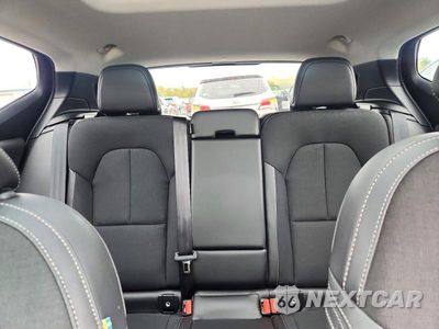 Zdjęcie 10 z 13 samochodu: 2020 VOLVO XC40 T5 MOMENTUM VIN:YV4162UK6L2294312 - miniatura