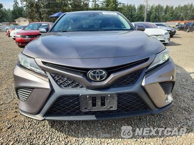 Piąte zdjęcie samochodu w środku: 2019 TOYOTA CAMRY SE VIN:4T1B11HKXKU242478 - miniatura