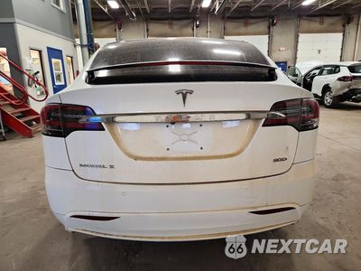 Zdjęcie 6 z 13 samochodu: 2016 TESLA MODEL X VIN:5YJXCAE26GF030329 - miniatura