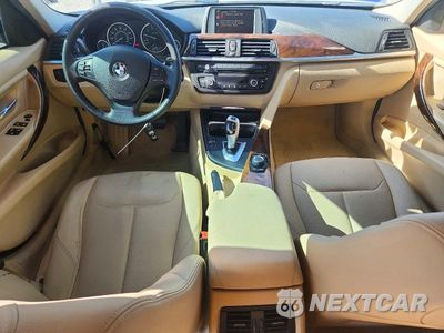 Zdjęcie 8 z 12 samochodu: 2015 BMW 320 I XDRIVE VIN:WBA3C3G59FNS73468 - miniatura