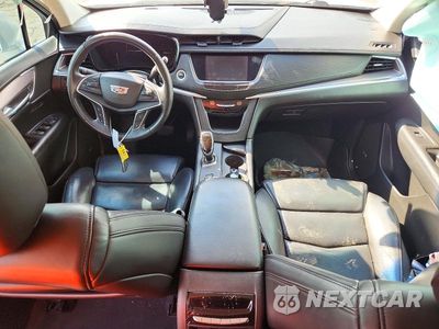 Zdjęcie 8 z 12 samochodu: 2017 CADILLAC XT5 PREMIUM LUXURY VIN:1GYKNERS0HZ104310 - miniatura