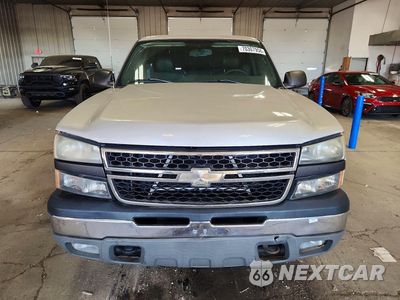 Piąte zdjęcie samochodu w środku: 2006 CHEVROLET SILVERADO C1500 VIN:3GCEC14X76G253136 - miniatura