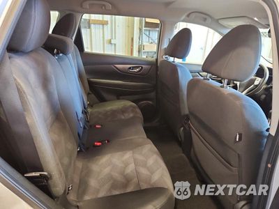 Zdjęcie 10 z 13 samochodu: 2016 NISSAN ROGUE SV VIN:KNMAT2MT5GP655915 - miniatura
