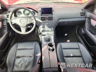 Zdjęcie 8 z 12 samochodu: 2008 MERCEDES-BENZ C 300 VIN:WDDGF54X68R017979 - miniatura