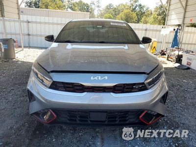 Piąte zdjęcie samochodu w środku: 2022 KIA FORTE GT VIN:3KPF44AC0NE487410 - miniatura