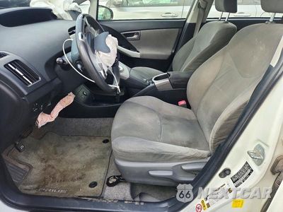 Zdjęcie 7 z 13 samochodu: 2012 TOYOTA PRIUS TWO VIN:JTDKN3DU7C1513088 - miniatura