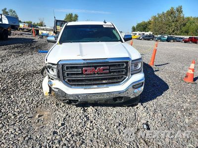 Piąte zdjęcie samochodu w środku: 2016 GMC SIERRA K1500 SLE VIN:3GTU2MEC8GG140258 - miniatura