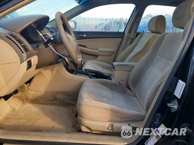 Zdjęcie 7 z 13 samochodu: 2007 HONDA ACCORD EX VIN:1HGCM56767A136528 - miniatura