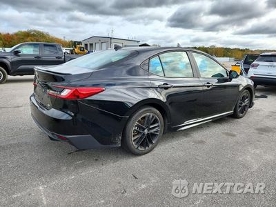 Trzecie zdjęcie samochodu z tyłu: 2025 TOYOTA CAMRY SE VIN:4T1DAACK2SU163662 - miniatura