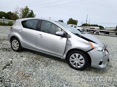 Czwarte zdjęcie samochodu z boku: 2012 TOYOTA PRIUS C ONE VIN:JTDKDTB38C1006066 - miniatura