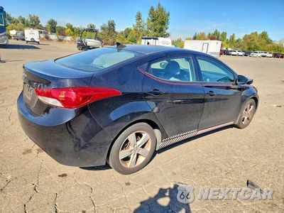 Trzecie zdjęcie samochodu z tyłu: 2013 HYUNDAI ELANTRA GLS VIN:5NPDH4AE9DH213694 - miniatura