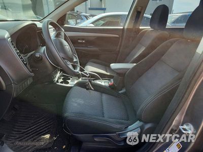 Zdjęcie 7 z 13 samochodu: 2018 MITSUBISHI OUTLANDER SE VIN:JA4AZ3A30JZ071369 - miniatura