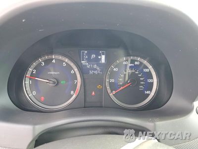 Zdjęcie 9 z 12 samochodu: 2017 HYUNDAI ACCENT SE VIN:KMHCT4AE8HU378511 - miniatura
