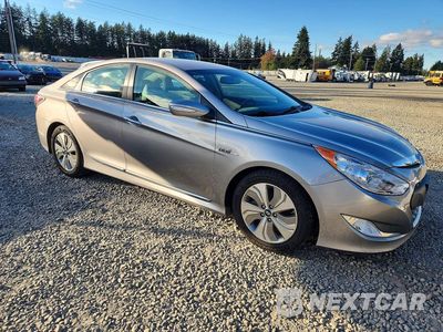 Czwarte zdjęcie samochodu z boku: 2013 HYUNDAI SONATA HYBRID VIN:KMHEC4A48DA100056 - miniatura