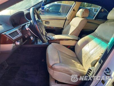 Zdjęcie 7 z 12 samochodu: 2008 BMW 750 I VIN:WBAHL83548DT11979 - miniatura