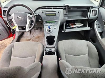 Zdjęcie 8 z 12 samochodu: 2010 TOYOTA PRIUS III VIN:JTDKN3DU7A0211786 - miniatura