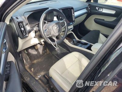 Zdjęcie 8 z 13 samochodu: 2022 VOLVO XC40 T4 MOMENTUM VIN:YV4AC2HK7N2780312 - miniatura