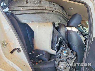 Zdjęcie 10 z 12 samochodu: 2019 NISSAN KICKS SV VIN:3N1CP5CU7KL563494 - miniatura