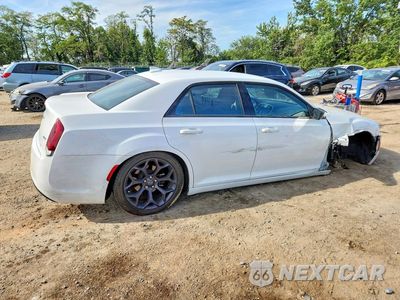 Trzecie zdjęcie samochodu z tyłu: 2019 CHRYSLER 300 TOURING VIN:2C3CCAAG3KH722989 - miniatura