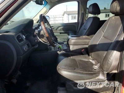 Zdjęcie 7 z 13 samochodu: 2012 GMC YUKON DENALI VIN:1GKS2EEF2CR324911 - miniatura